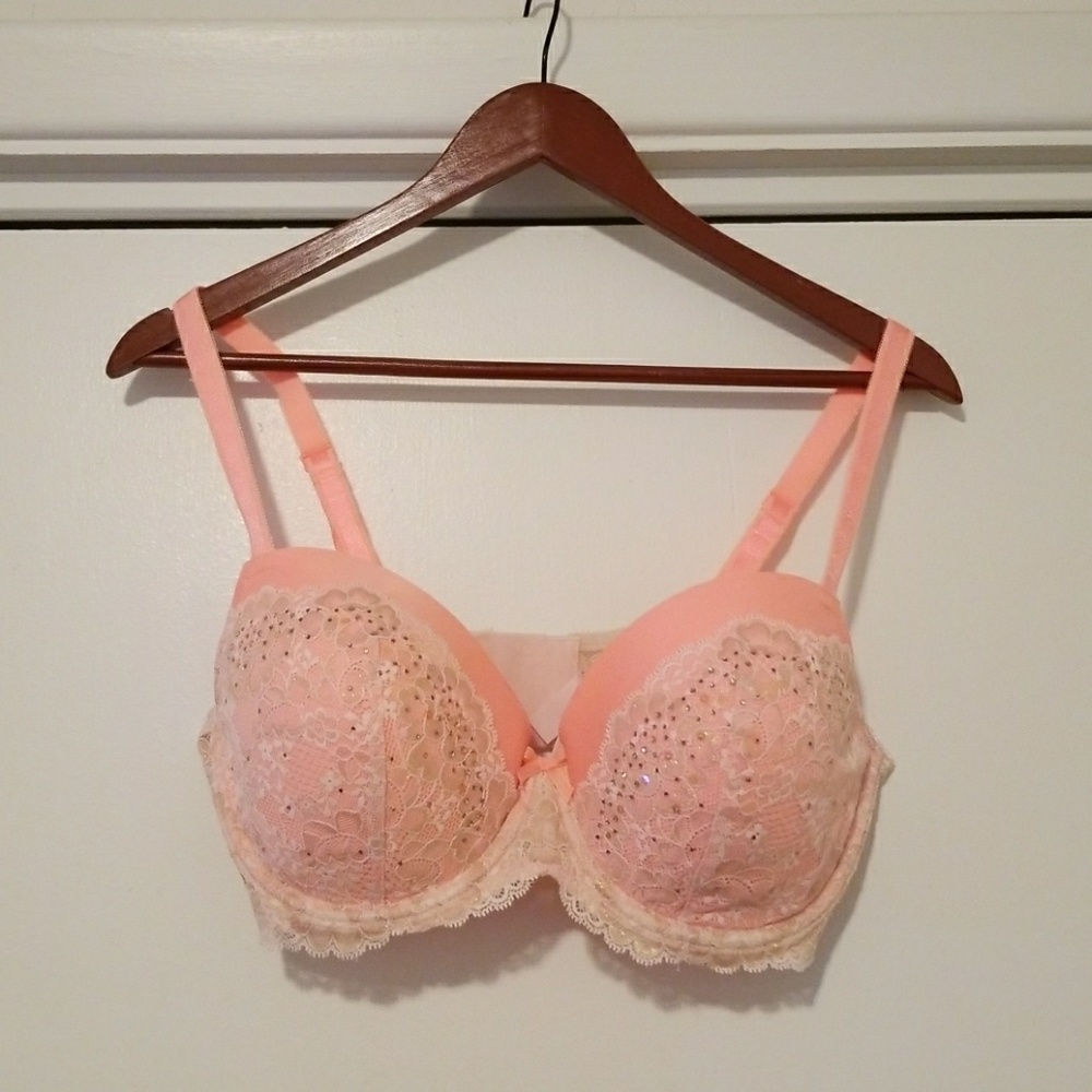 NWOT, VS lace tangerine bra with Crystal accents